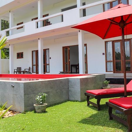 Villa Red Pool Hikkaduwa Exterior photo