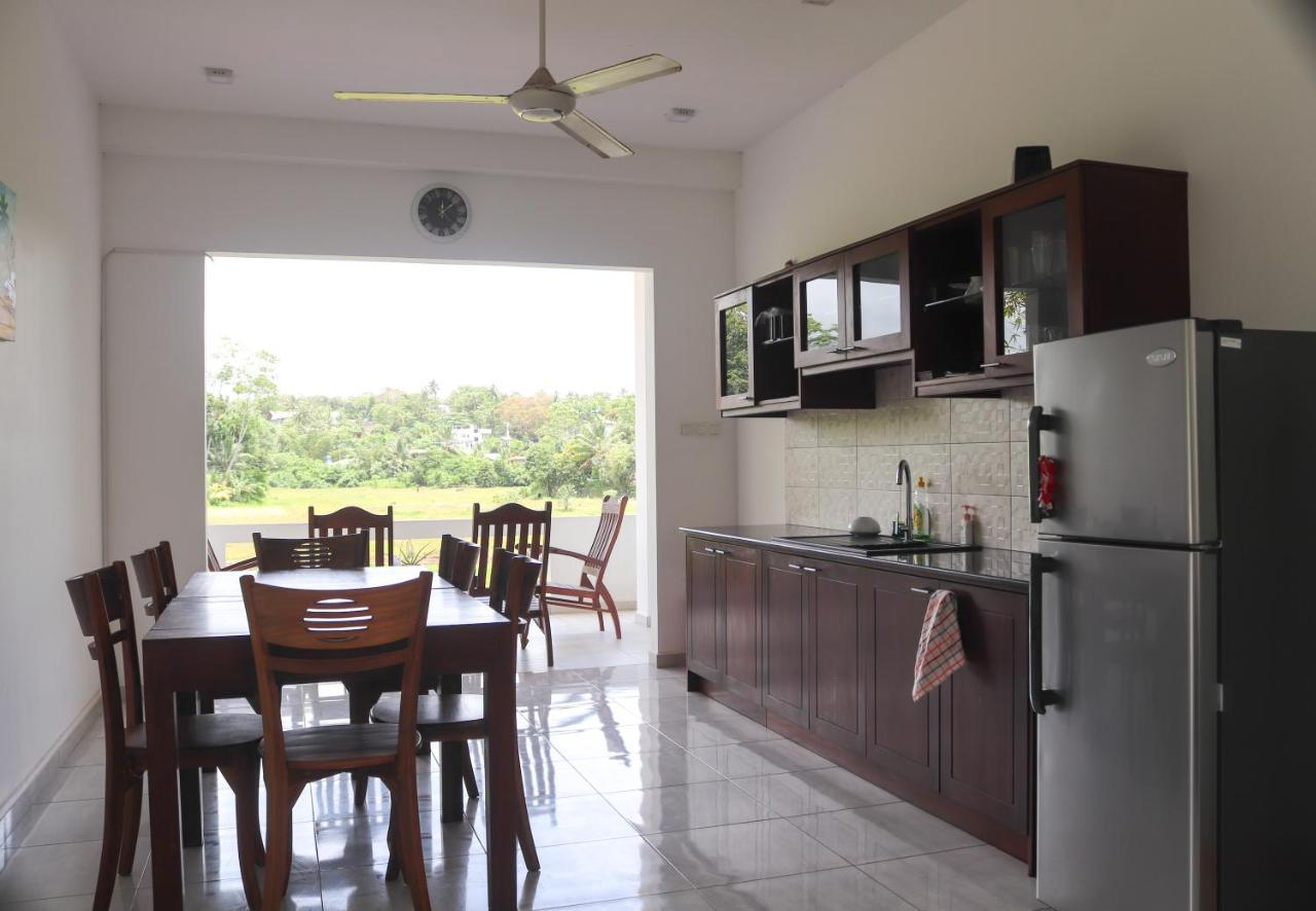 Villa Red Pool Hikkaduwa Exterior photo